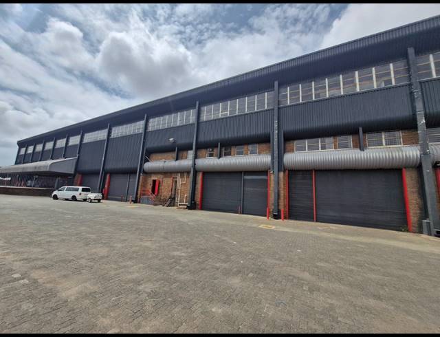8,599M² WAREHOUSE TO LET IN DENVER
